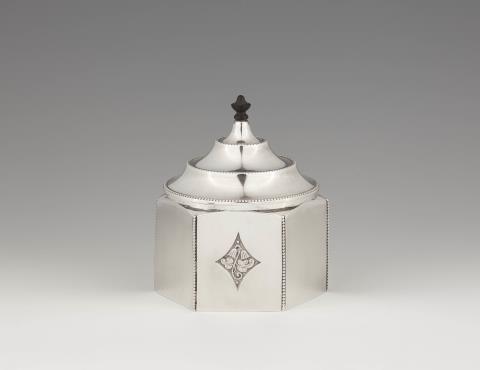 Otto Wolter - An Art Deco silver bonbonniere